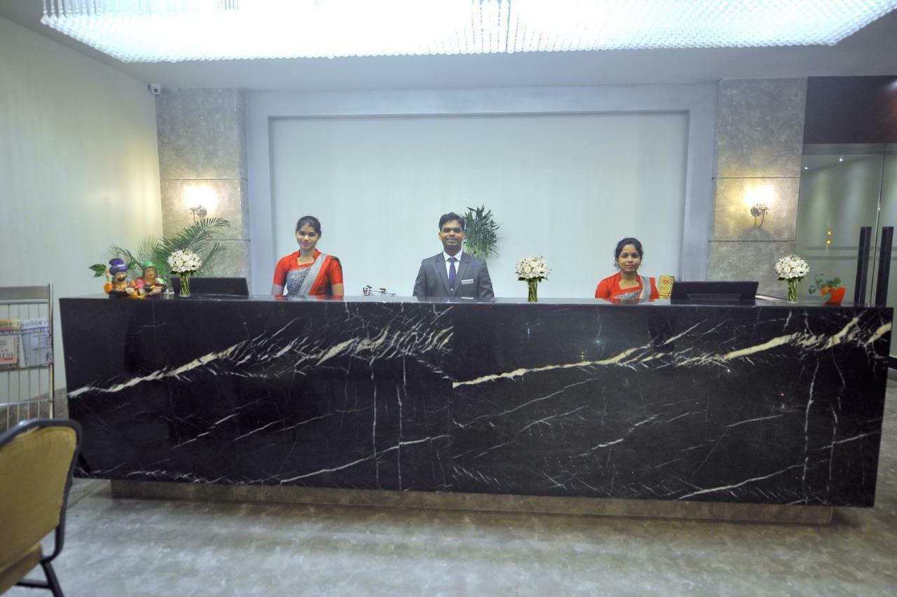 Pipul Padmaja Premium Hotel Μπουμπάνεσβαρ Εξωτερικό φωτογραφία